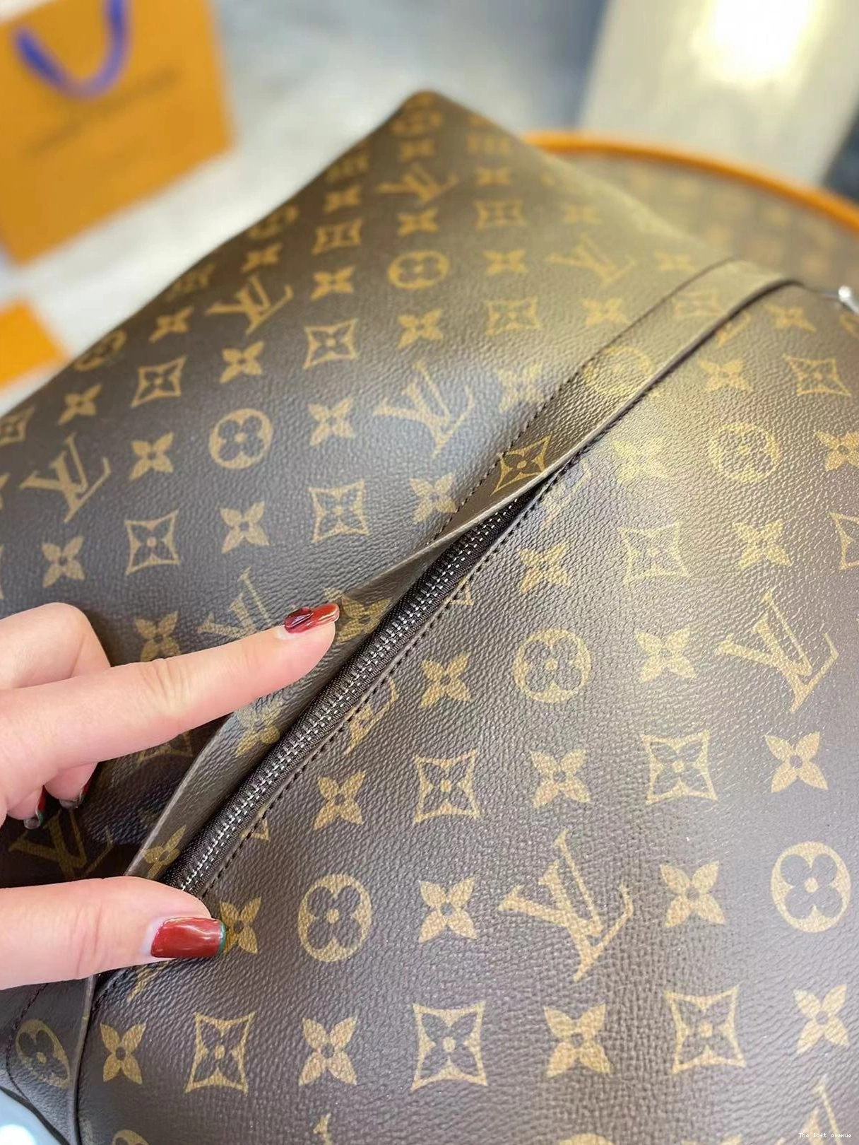 PILLOW LV VIVIENNE CUSTOM 0817